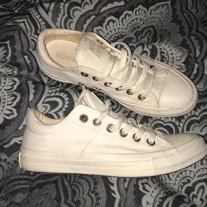 **Like New** CONVERSE ALL*STAR SIZE 7